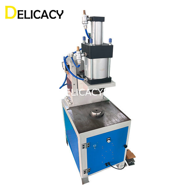 آلة إنتاج علب الصفيح شبه الأوتوماتيكية التشفيه للعلب المستديرة 99 مم 127 مم